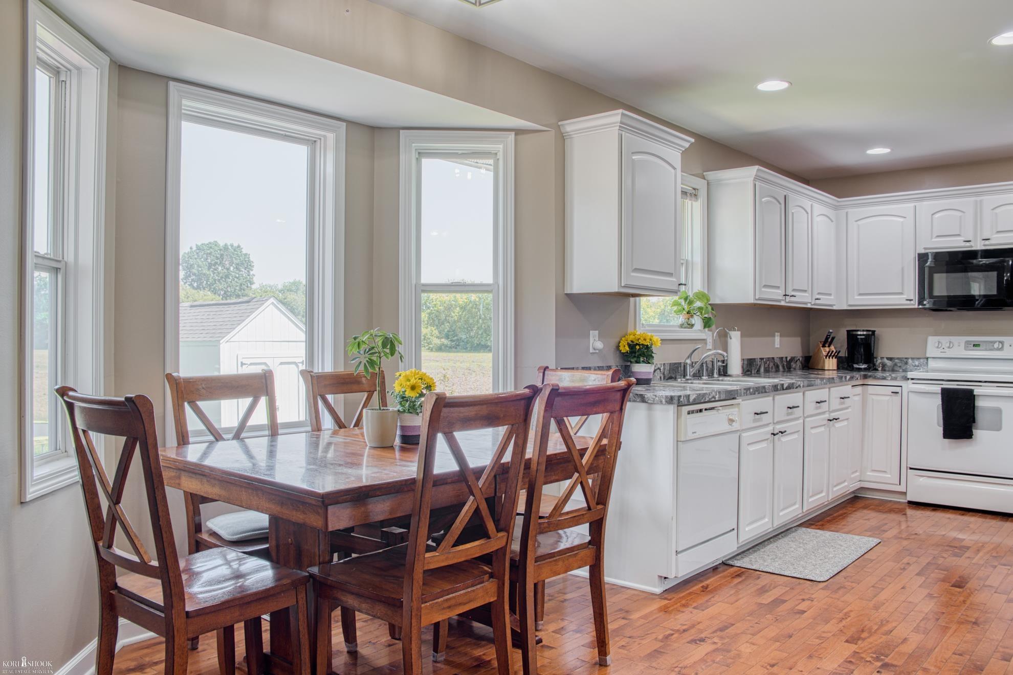 4492 North Belsay Road Flint, MI 48506 - Photo 9 of 34 Gallery Image 9
