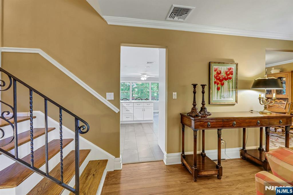 598 Whitenack Road River Vale, NJ 07675 - Photo 17 of 41