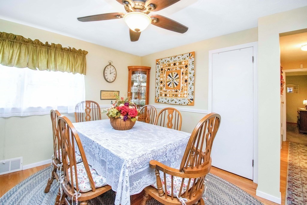 35 Bellwood Road Springfield, MA 01119 - Photo 7 of 31