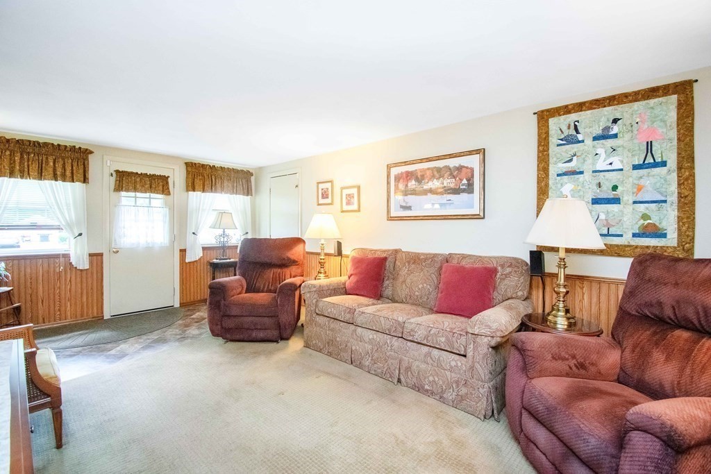 35 Bellwood Road Springfield, MA 01119 - Photo 10 of 31