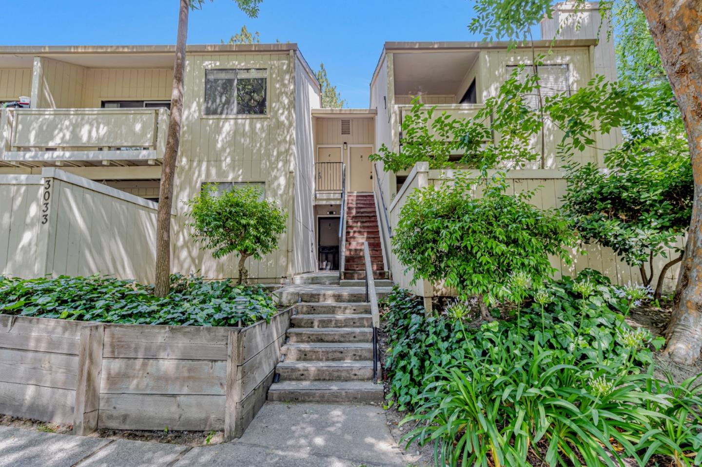 3033 Kaiser Drive, Unit H Santa Clara, CA 95051 - Photo 2 of 24