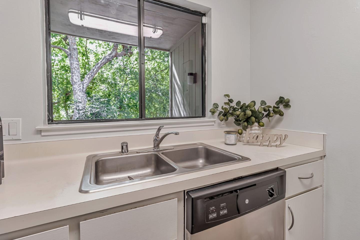 3033 Kaiser Drive, Unit H Santa Clara, CA 95051 - Photo 7 of 24