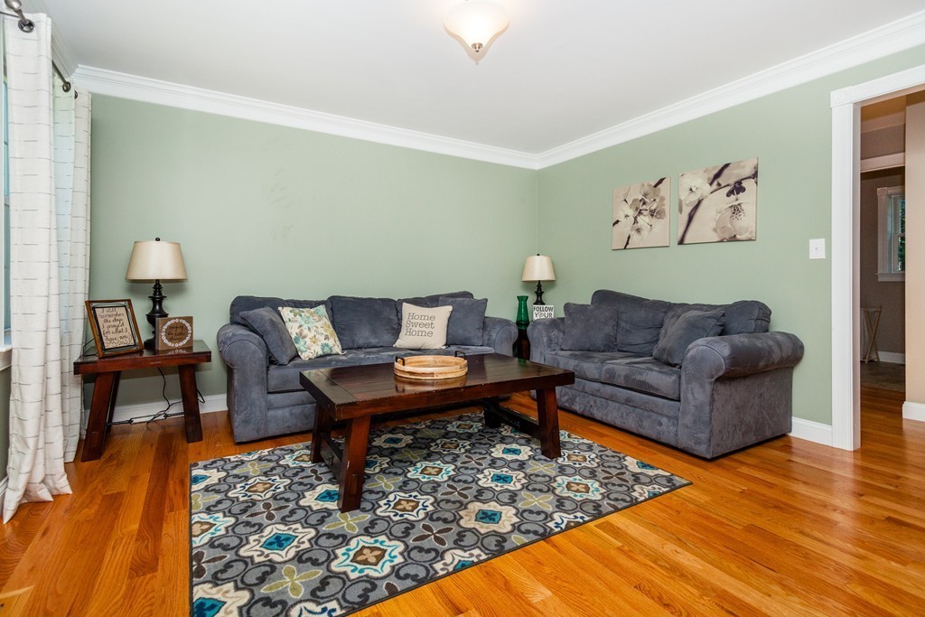2 James Road Carlisle, MA 01741 - Photo 6 of 14 Gallery Image 6