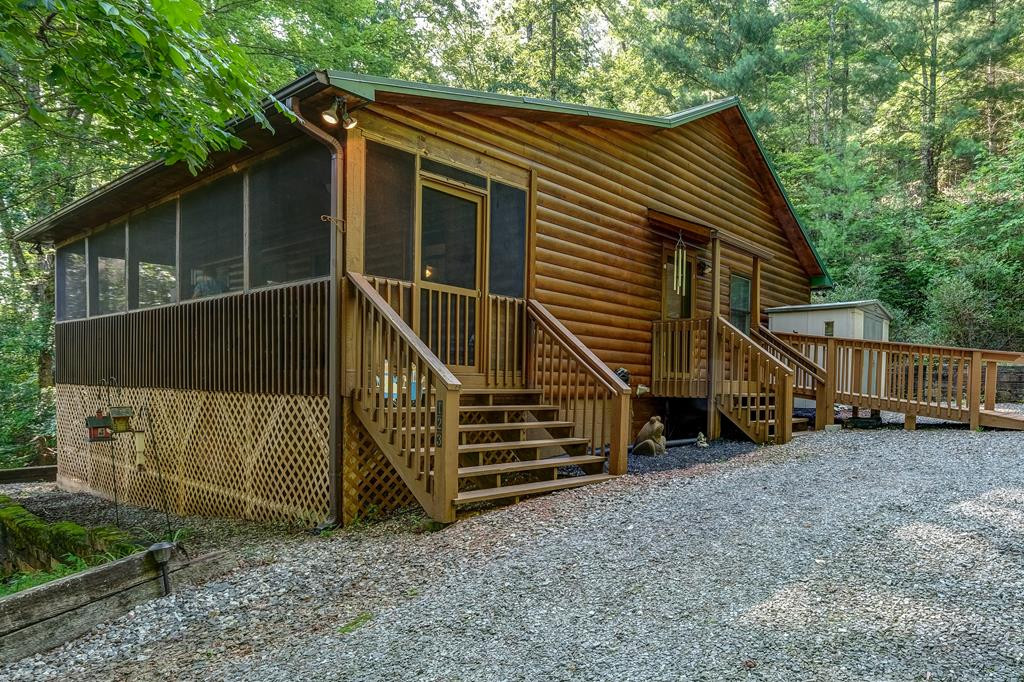 123 Rosa Ct Drive Murphy, NC 28906 - Photo 1 of 42 Main View