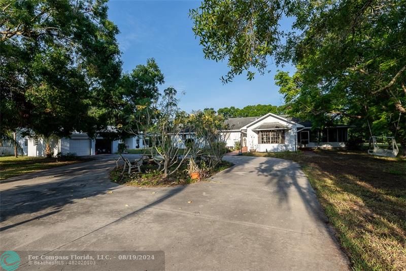 2105 Southwest 3rd St  