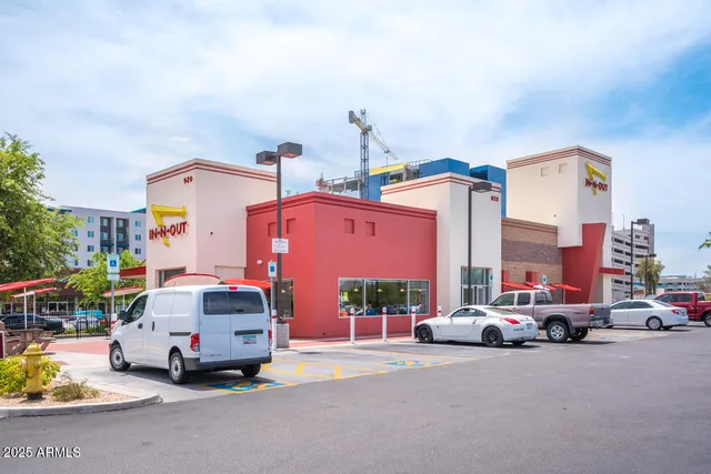 $2,350 | 945 East Playa Del Norte Drive, Unit 1008, Tempe, AZ 85288