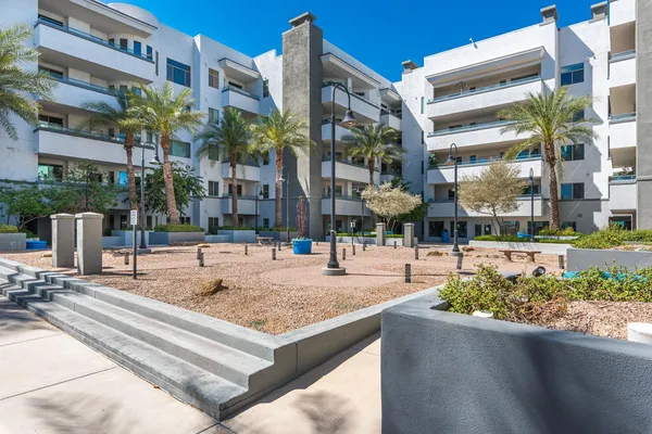 $2,095 | 945 East Playa Del Norte Drive, Unit 1008, Tempe, AZ 85288