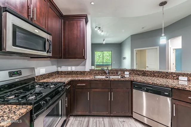 $2,350 | 945 East Playa Del Norte Drive, Unit 1008, Tempe, AZ 85288