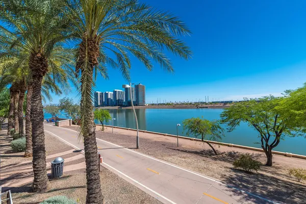 $2,095 | 945 East Playa Del Norte Drive, Unit 1008, Tempe, AZ 85288