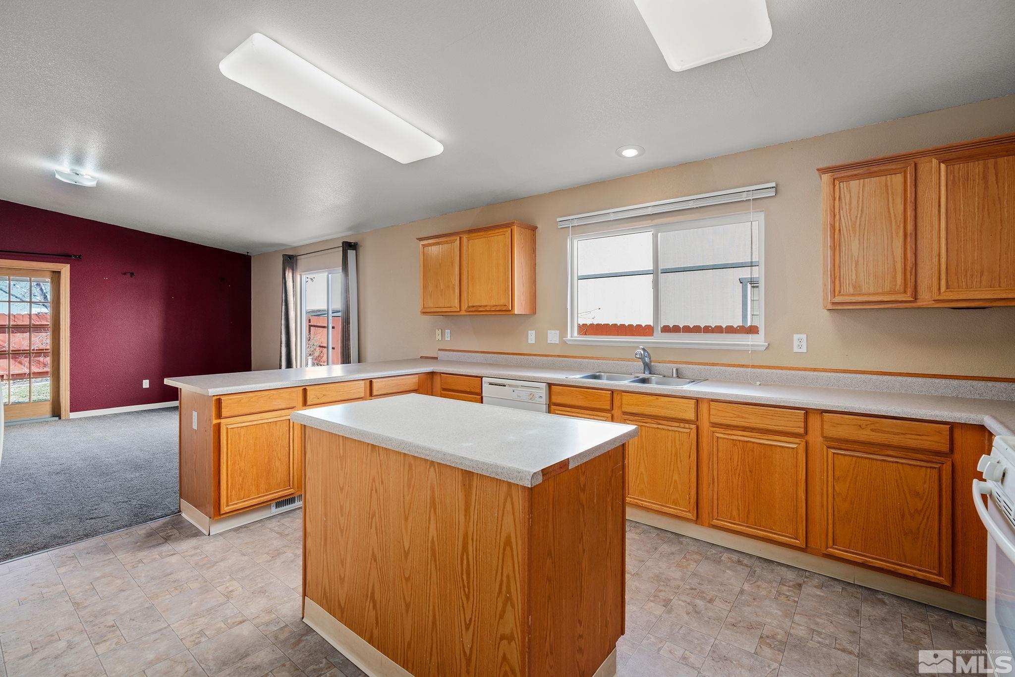 18232 Almondleaf Court Reno, NV 89508 - Photo 10 of 28 Photo 10