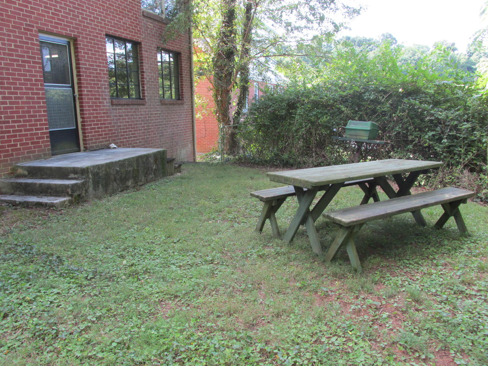 553 Dillard Road Southwest Roanoke, VA 24014 - Photo 5 of 27 IMG_5684