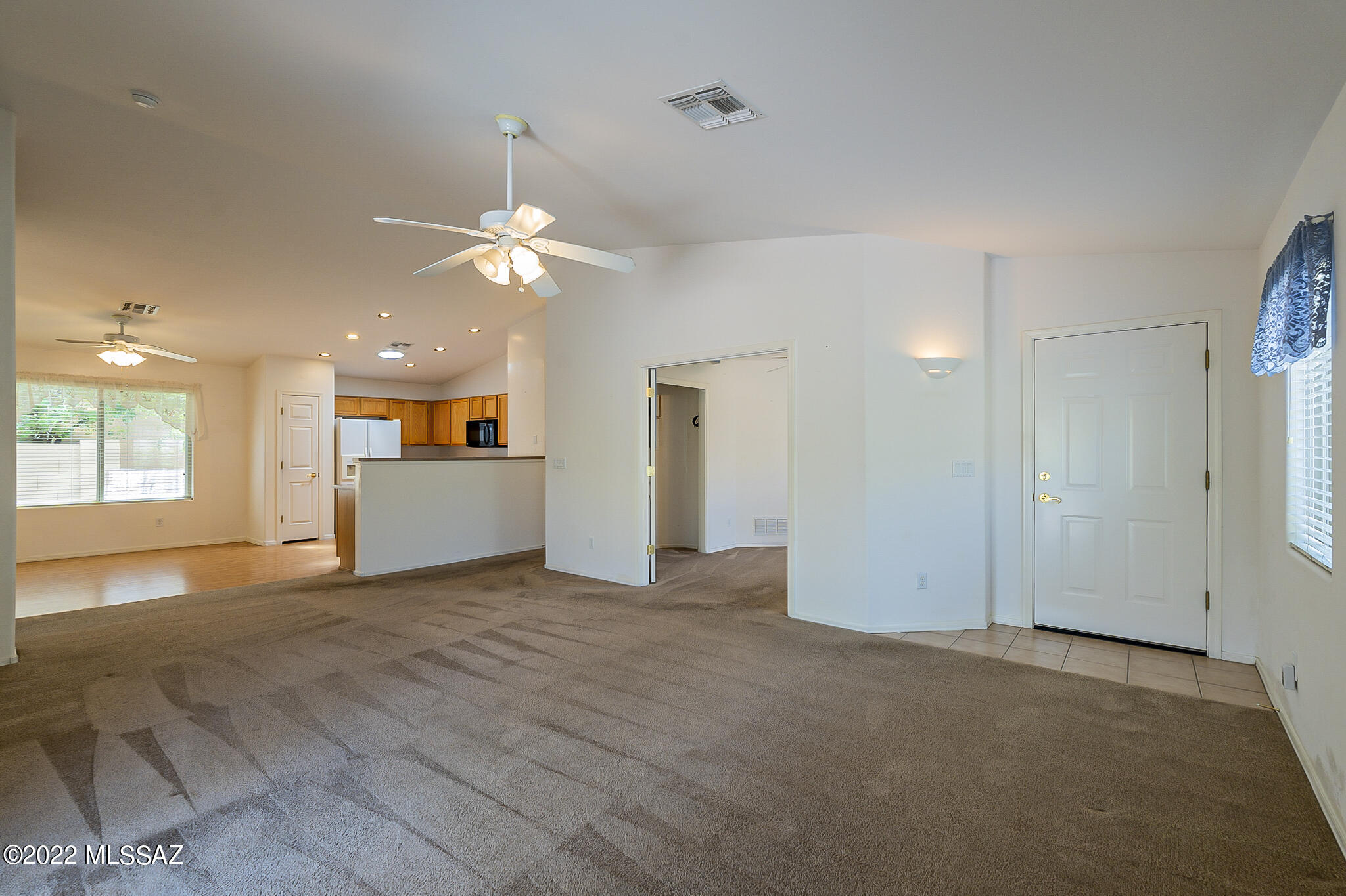 8445 South Burien Road Tucson, AZ 85747 - Photo 4 of 19