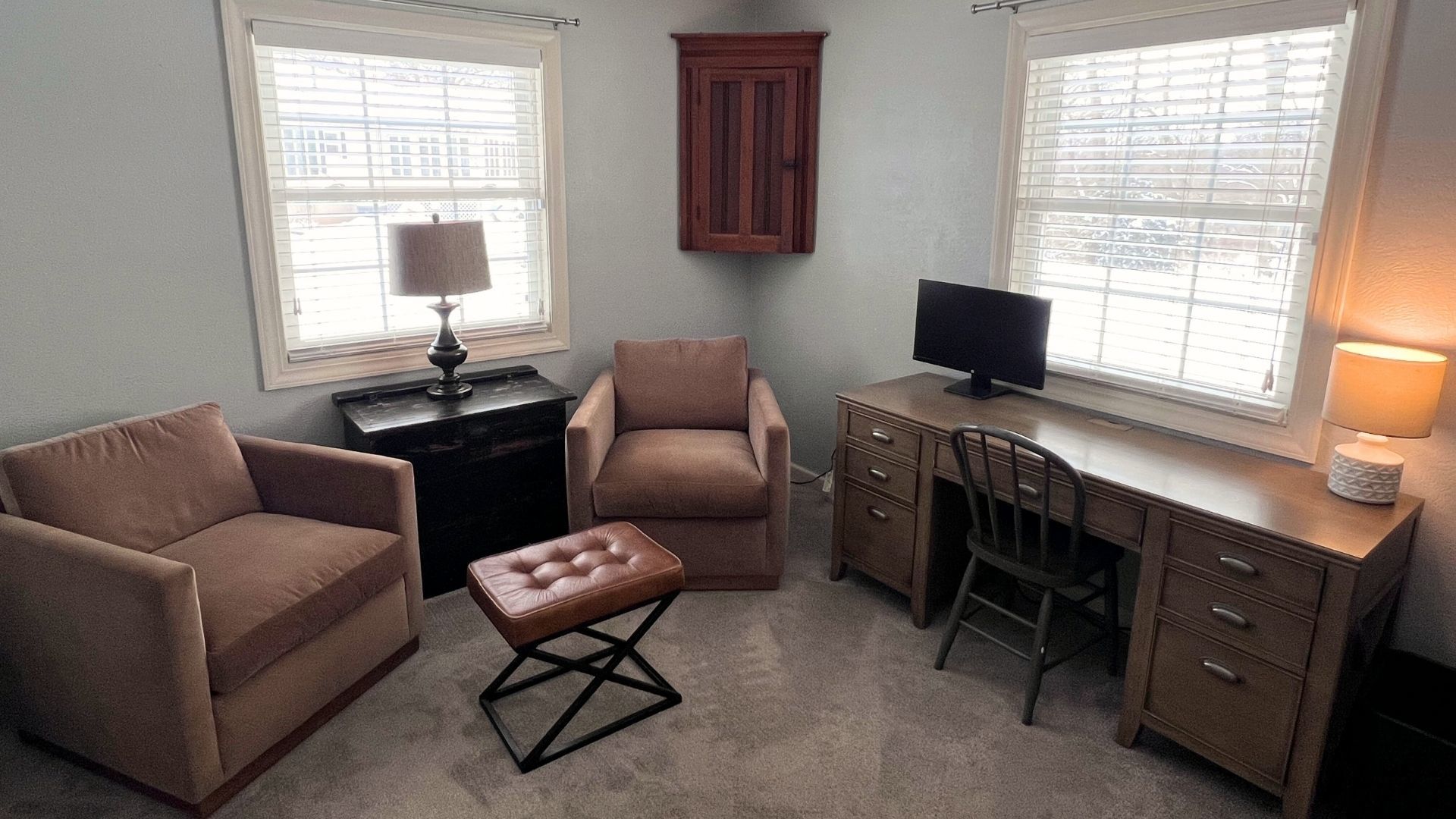 101 West Mill Road Sheffield, IL 61361 - Photo 14 of 26 a livingroom with workspace and a window