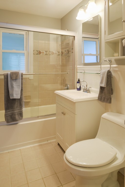 8 Edgehill Road Swampscott, MA 01907 - Photo 15 of 22 Gallery Image 15