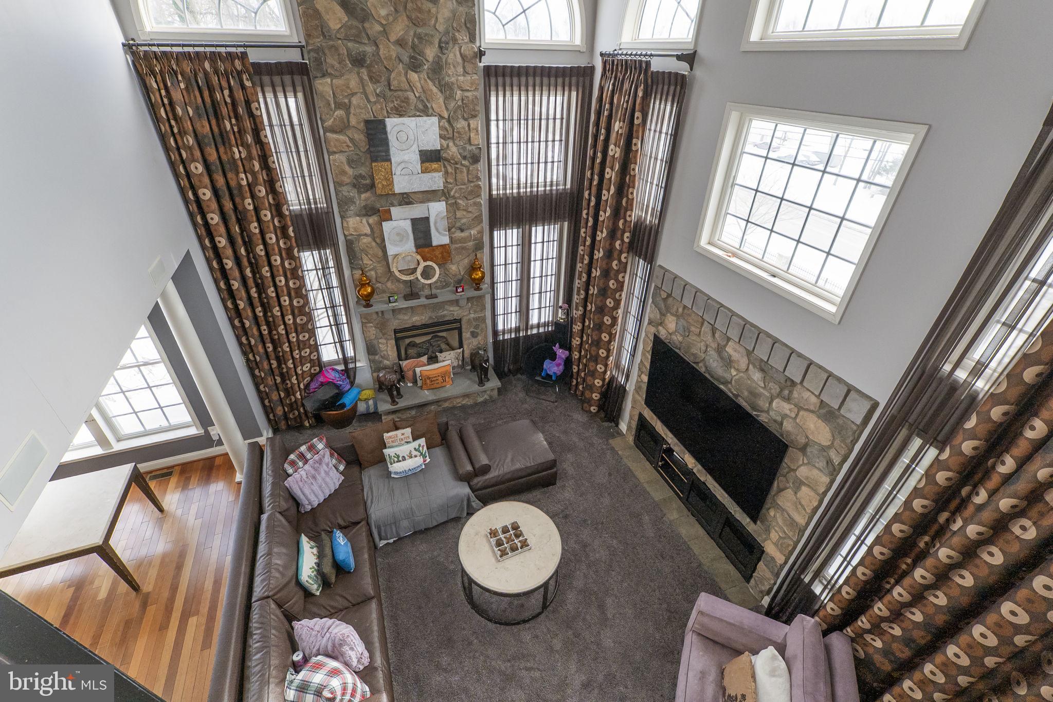 8400 Summit Avenue Baltimore, MD 21244 - Photo 26 of 55 a view of an entryway with wooden floor