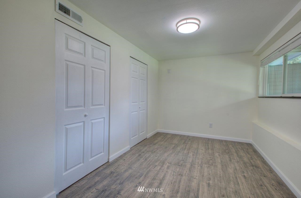16922 157th Place Southeast Renton, WA 98058 - Photo 18 of 36 Gallery Image 18