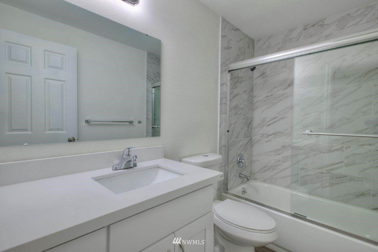 16922 157th Place Southeast Renton, WA 98058 - Photo 19 of 36 Gallery Image 19