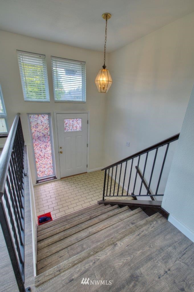 16922 157th Place Southeast Renton, WA 98058 - Photo 2 of 36 Gallery Image 2