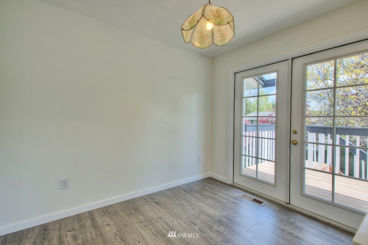 16922 157th Place Southeast Renton, WA 98058 - Photo 10 of 36 Gallery Image 10