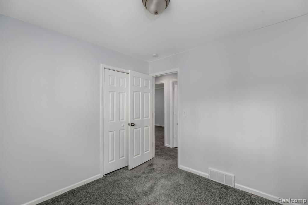 29463 Grandview Street Inkster, MI 48141 - Photo 14 of 26