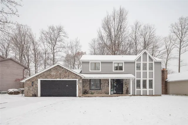 $359,900 | 229 Creighton Lane, Greece, NY 14612