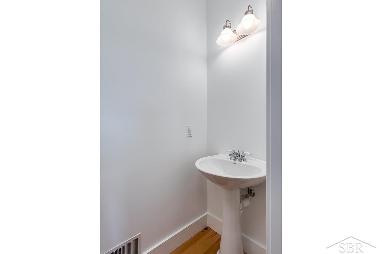 4150 Stello Road Saginaw, MI 48609 - Photo 14 of 42 31397707-13.JPG