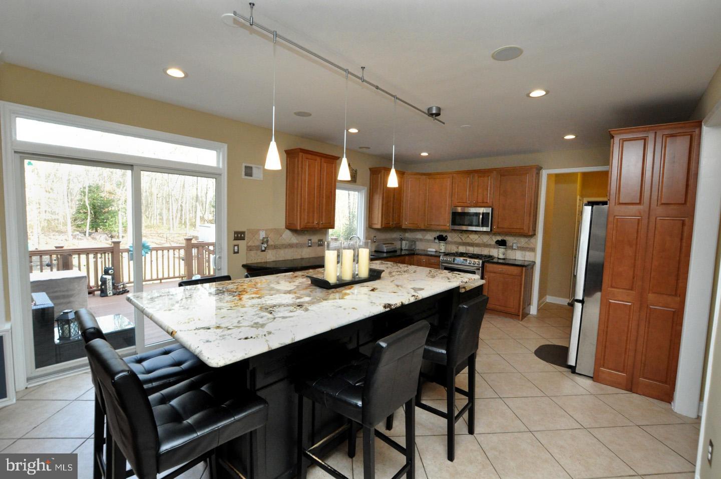1519 Deacon Road Hainesport, NJ 08036 - Photo 11 of 44 Oversized Custom Island
