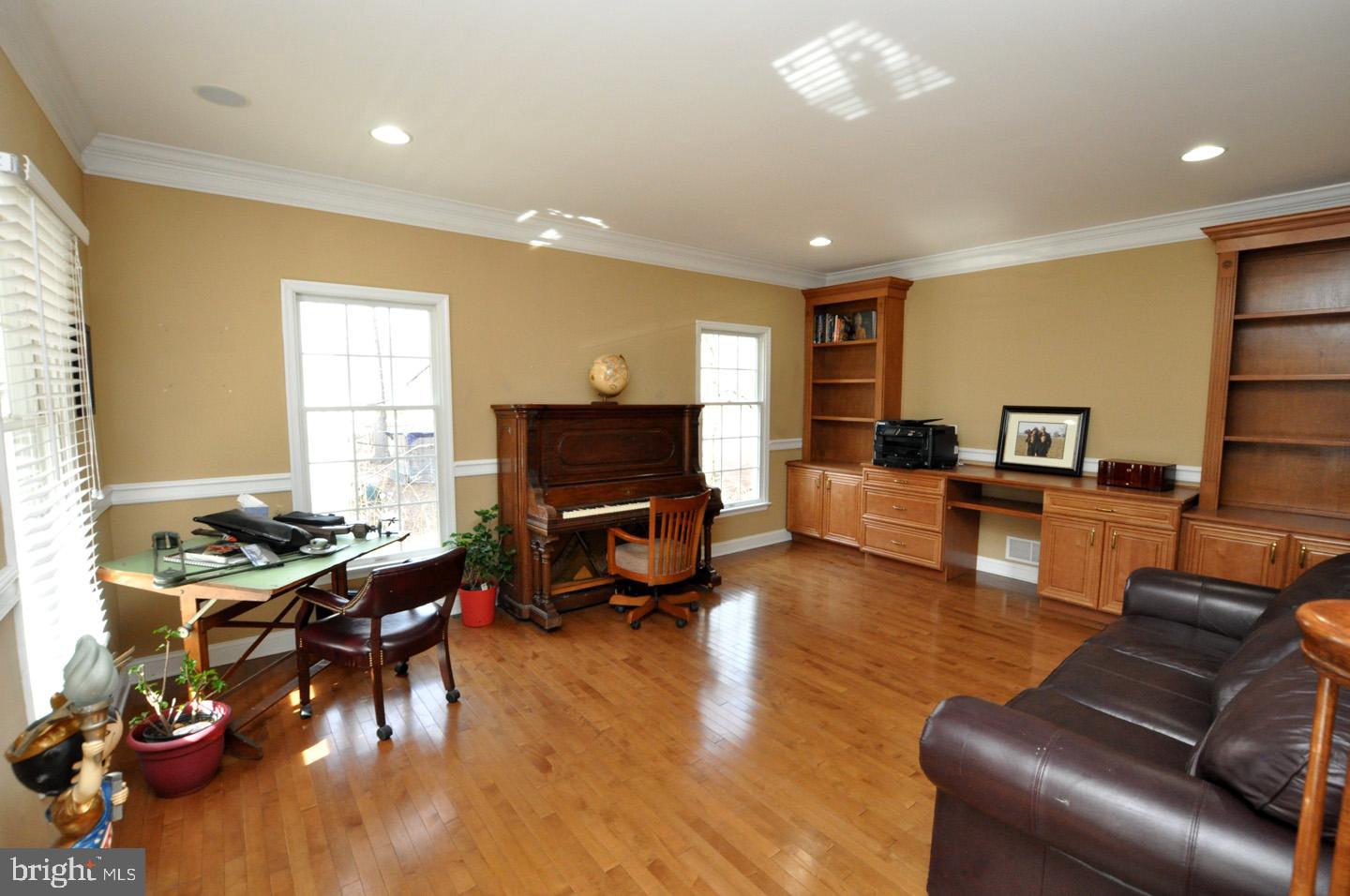 1519 Deacon Road Hainesport, NJ 08036 - Photo 19 of 44 Living Room