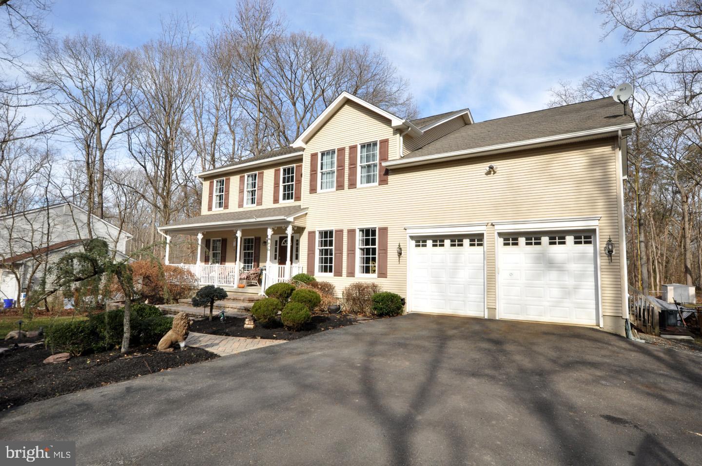 Driveway and Exterior Front