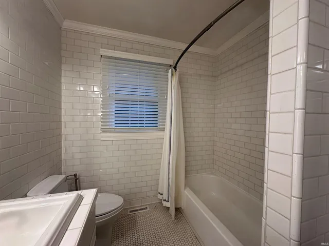 $639,000 | 2721 East Pine Lane, Bloomington, IN 47401