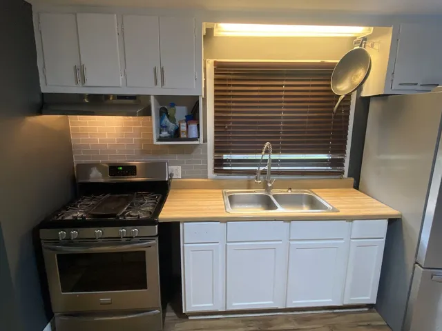 $149,900 | 18020 Ridgeland Avenue, Lansing, IL 60438