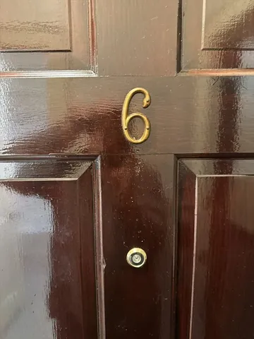 a close view of door shower