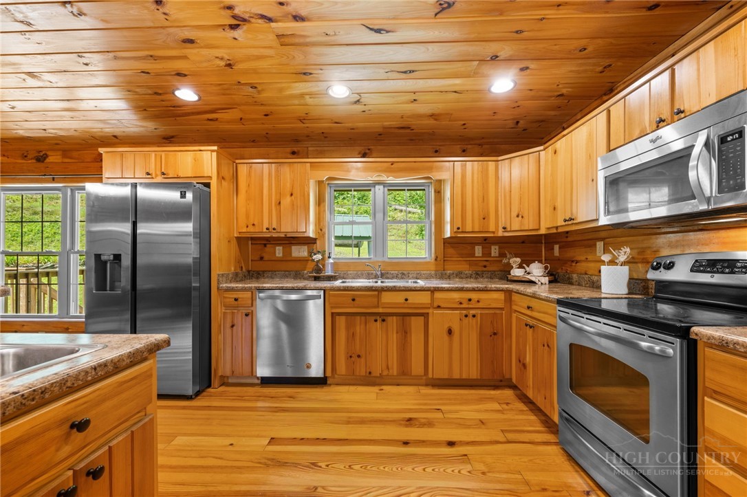 2717 Meat Camp Road Boone, NC 28607 - Photo 25 of 49 Gallery Image 25