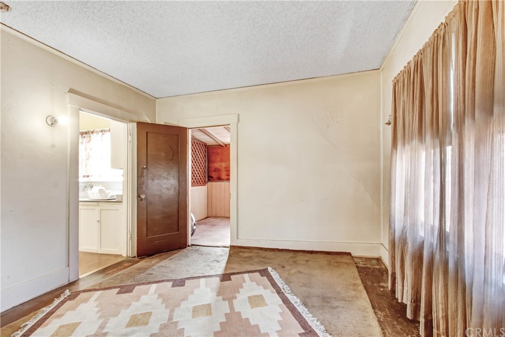 523 Lincoln Avenue Pasadena, CA 91103 - Photo 13 of 24 a view of entryway with wooden floor