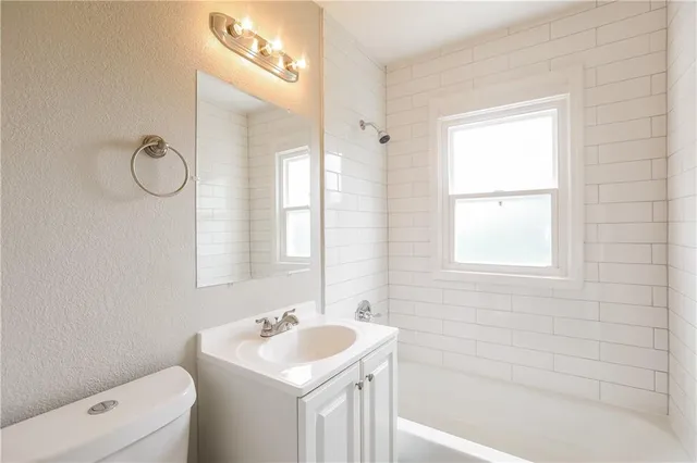 $1,850 | 3101 Northeast 56th Street, Kansas City, MO 64119