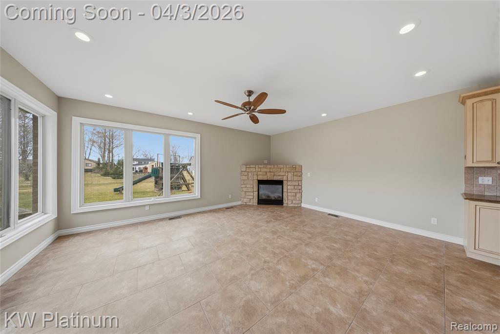 48877 Point Lakeview Street Chesterfield, MI 48047 - Photo 22 of 73