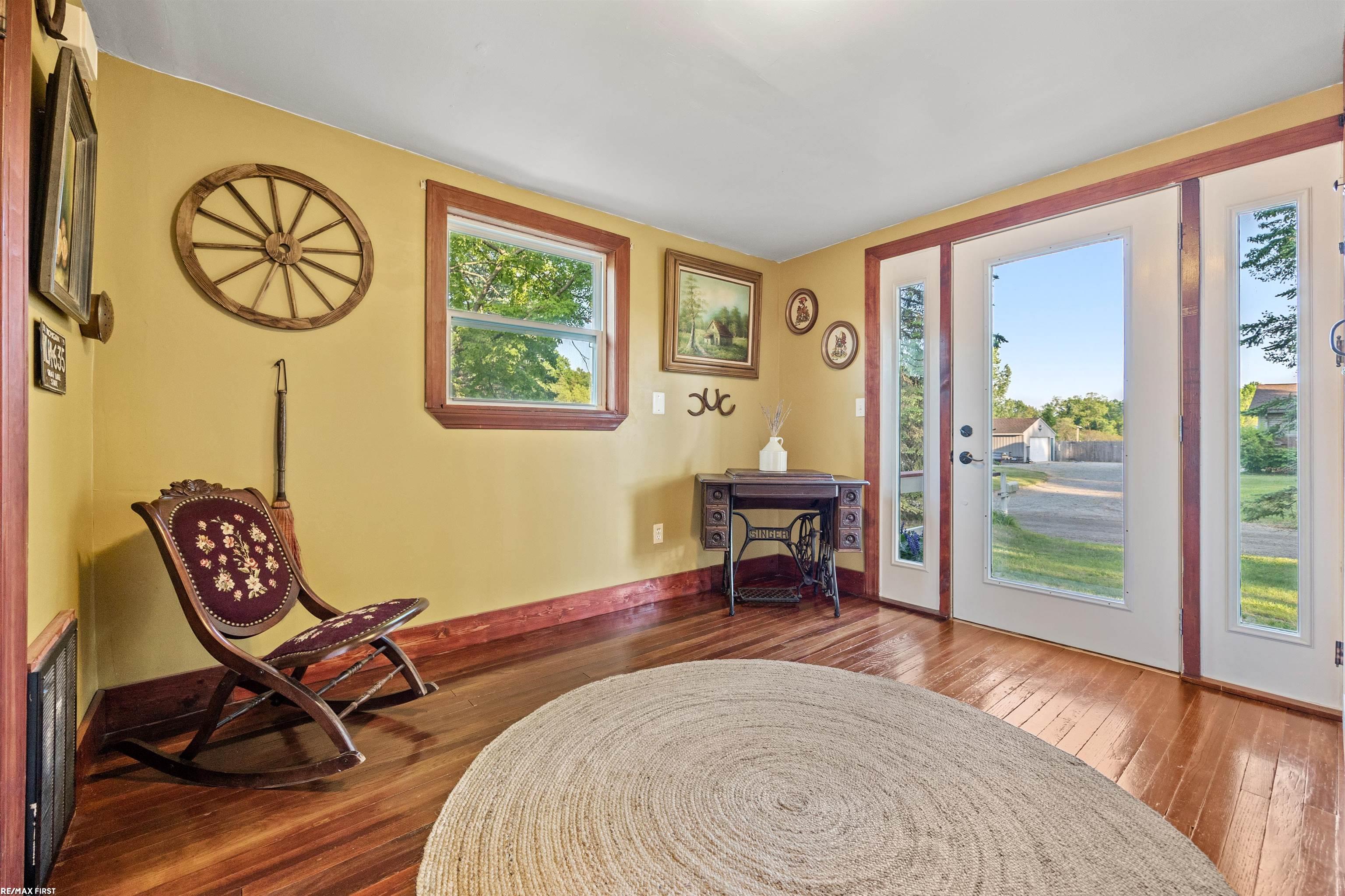 270 Rowland Road Leonard, MI 48367 - Photo 3 of 80 50112131-2.JPG