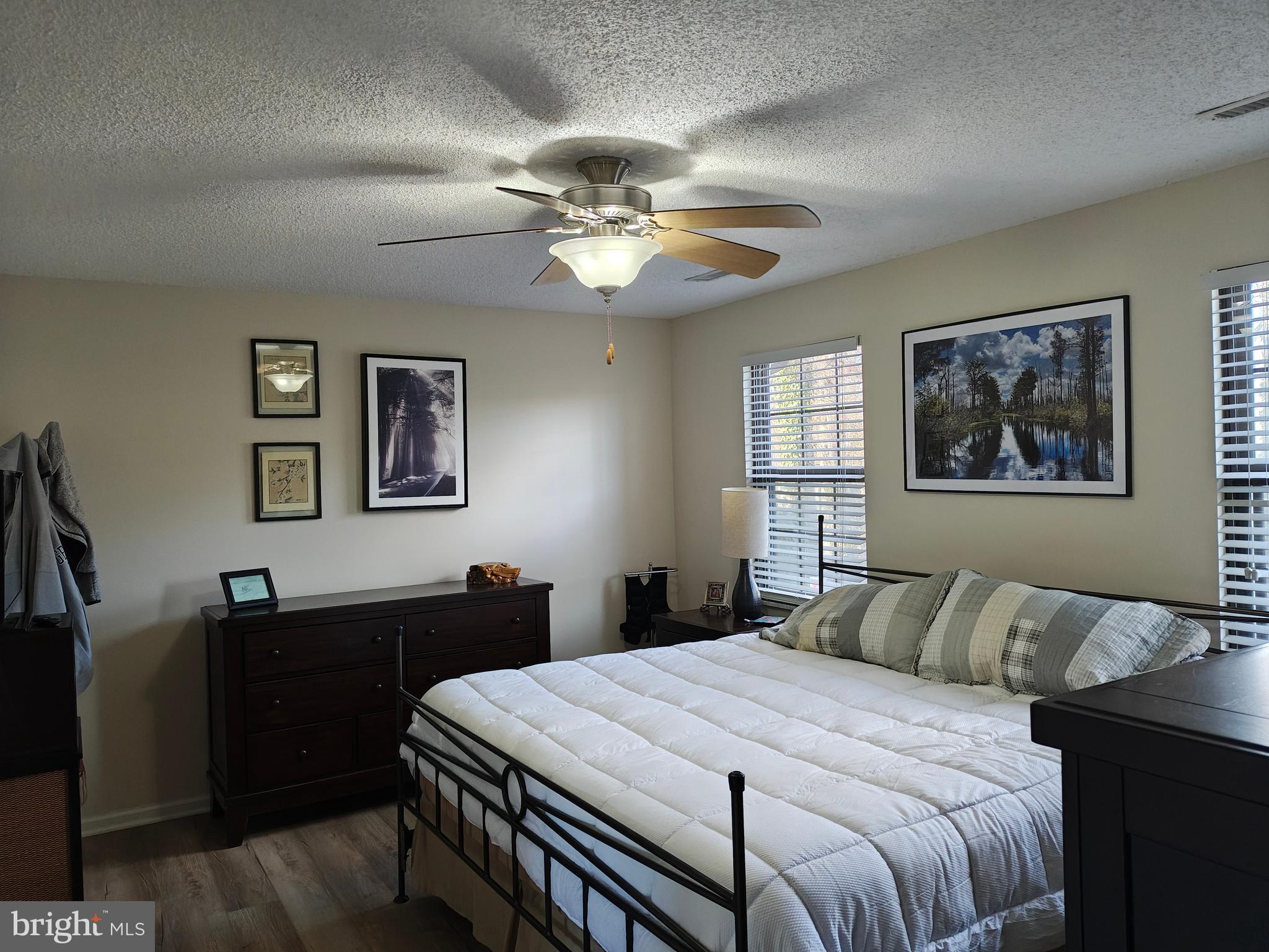 735 South Main Road, Unit 17 Vineland, NJ 08360 - Photo 16 of 33 Master bedroom