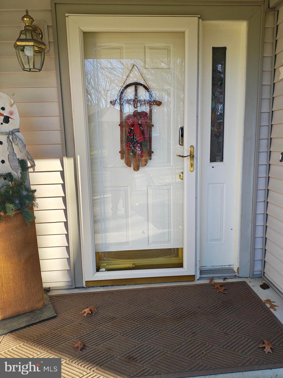 735 South Main Road, Unit 17 Vineland, NJ 08360 - Photo 3 of 33 Entrance with storm door