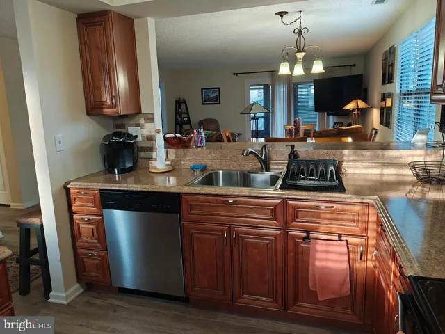 $225,000 | 735 South Main Road, Unit 17, Vineland, NJ 08360