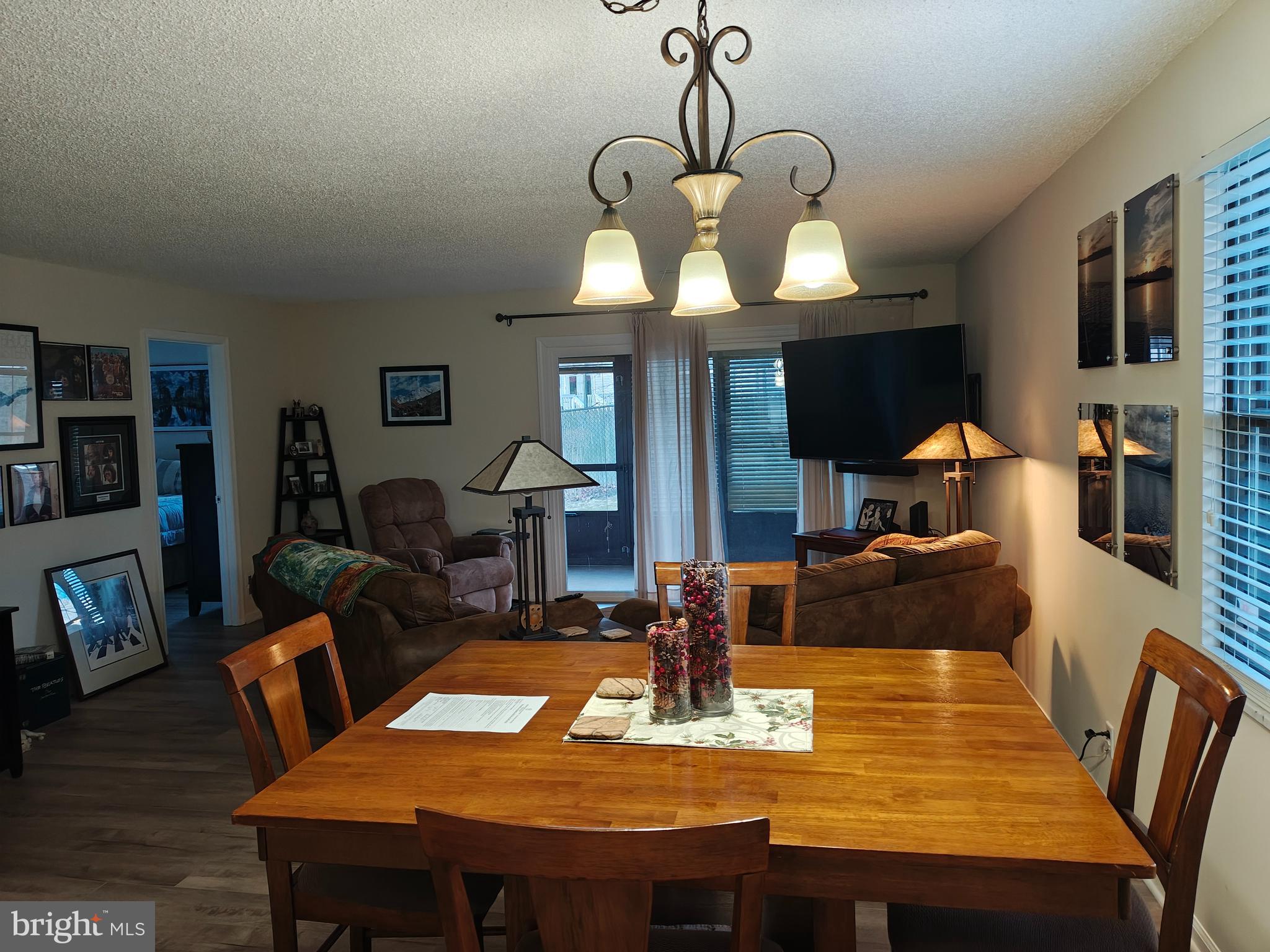 735 South Main Road, Unit 17 Vineland, NJ 08360 - Photo 9 of 33 Dining area