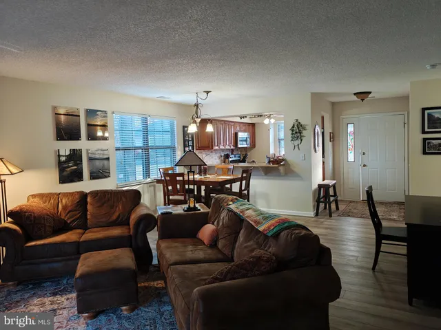 $225,000 | 735 South Main Road, Unit 17, Vineland, NJ 08360