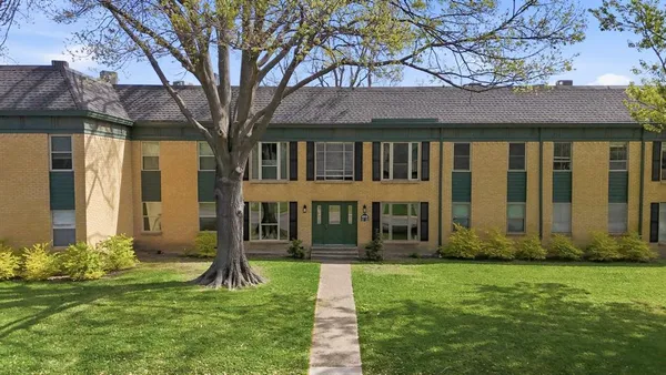 $298,000 | 4816 Amesbury Drive, Unit 128, Dallas, TX 75206