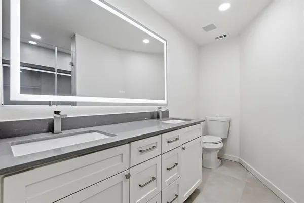 $298,000 | 4816 Amesbury Drive, Unit 128, Dallas, TX 75206