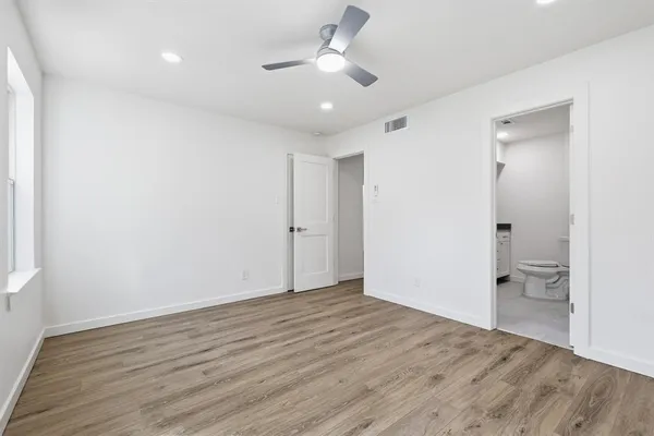 $298,000 | 4816 Amesbury Drive, Unit 128, Dallas, TX 75206