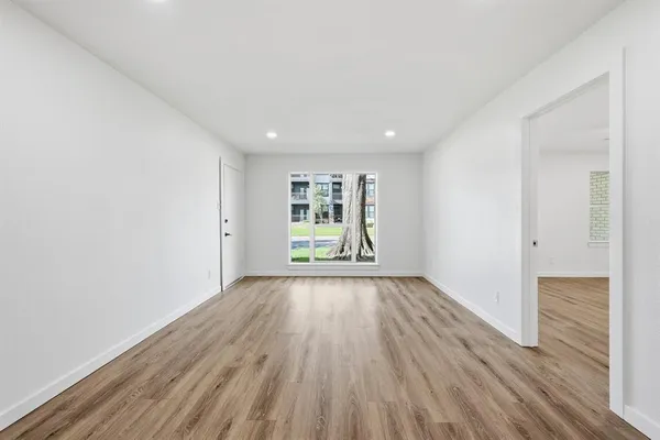 $298,000 | 4816 Amesbury Drive, Unit 128, Dallas, TX 75206
