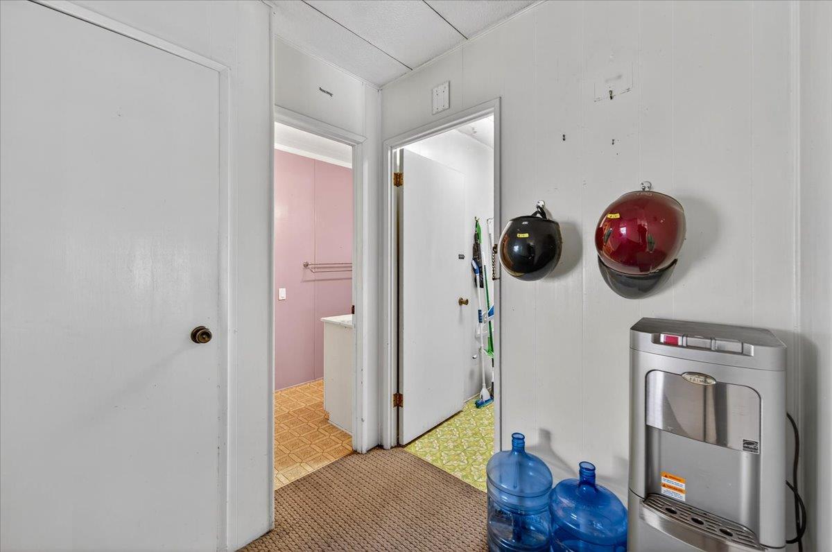 2706 West Ashlan Avenue, Unit 86 Fresno, CA 93705 - Photo 45 of 61 a view of entryway and kitchen