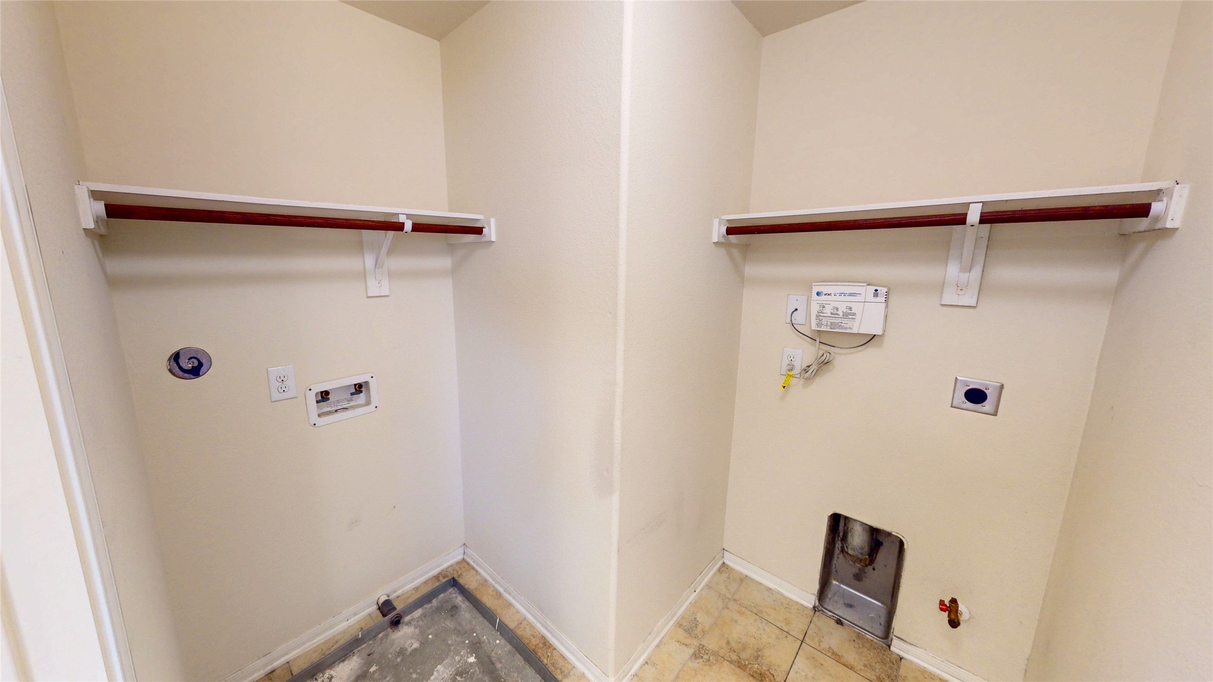 6351 Wilshire Ridge Houston, TX 77040 - Photo 21 of 24 a view of bathroom