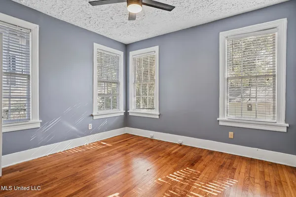 $252,500 | 901 Fairview Street, Jackson, MS 39202