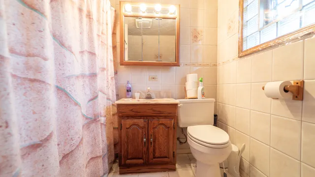 $199,000 | 10747 South Avenue H, Chicago, IL 60617